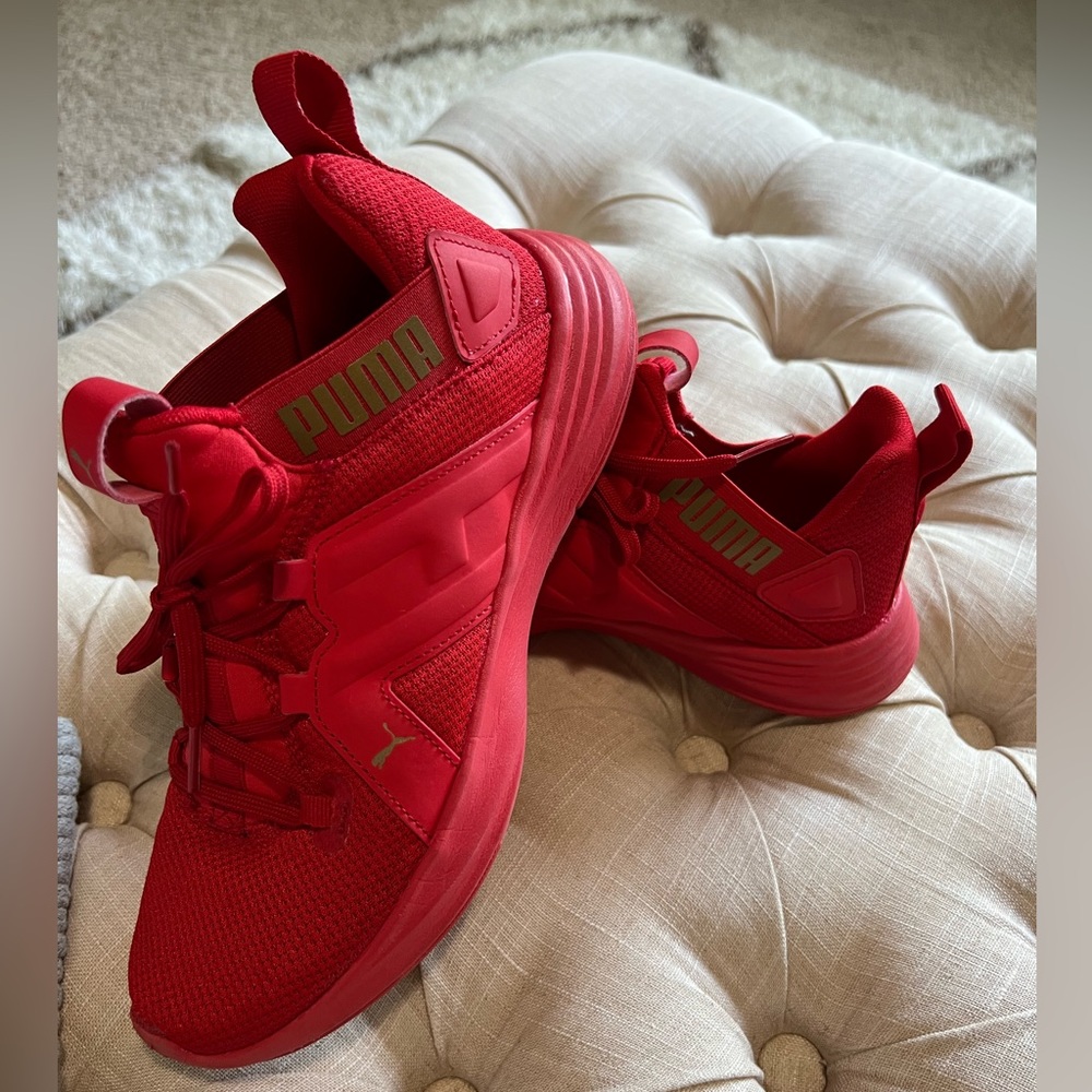 Red Puma sneakers, tennis shoe, gym shoe, size 7 US